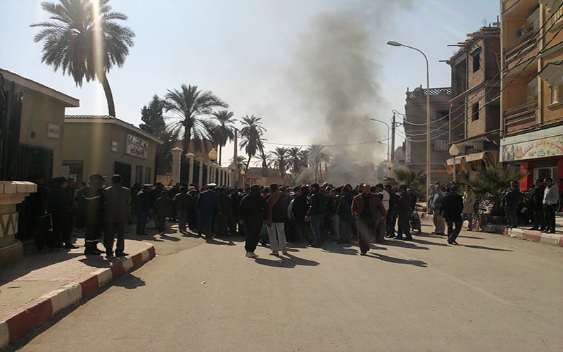 السكان يخرجون في مسيرة من حي «الكابص» إلى مقر بلدية سبدو في تلمسان