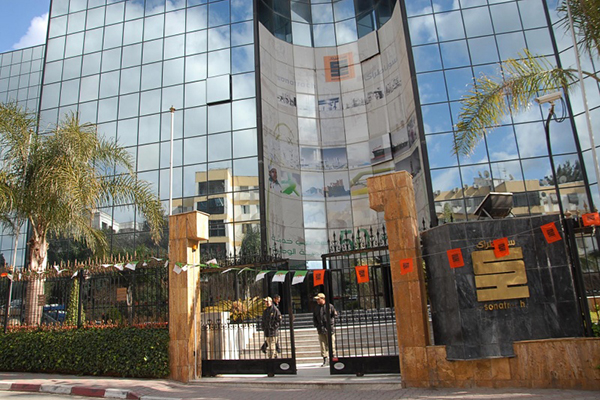 جامعيون يمنعون مترشحين من اجتياز مسابقة توظيف 