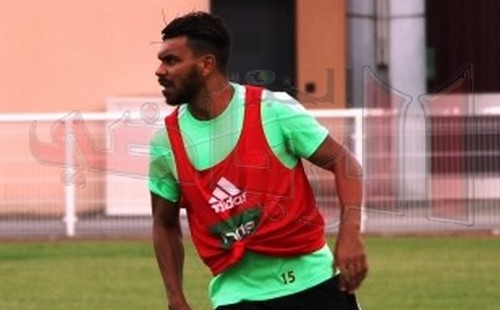 سوداني يتدرب مع جمعية الشلف