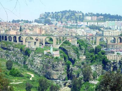 Au-delà du vertige des ponts, chacun ses hobbies