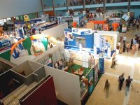 Le président Bouteflika inaugure la 45è Foire internationale d'Alger