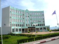 27 chercheurs dans l'analyse des matériaux industriels exposent à l'université de Guelma