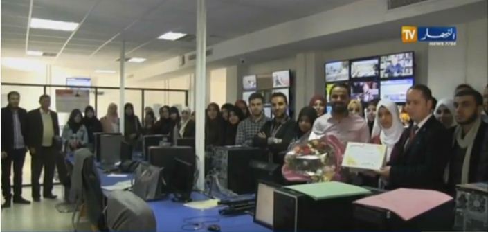 بالفيديو.. طلبة جامعة المدية يكرمون قناة النهار