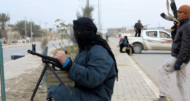 داعش يعدم 17 مدنيا في معسكر بالعراق