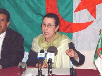 Louisa Hanoune tient à sa «Constituante»