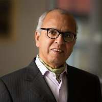 Itinéraire de Mokhtar Lakehal universitaire algérien indépendant