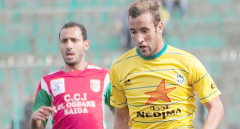 إتحاد العاصمة: بن عمارة ونساخ يمضيان لموسمين