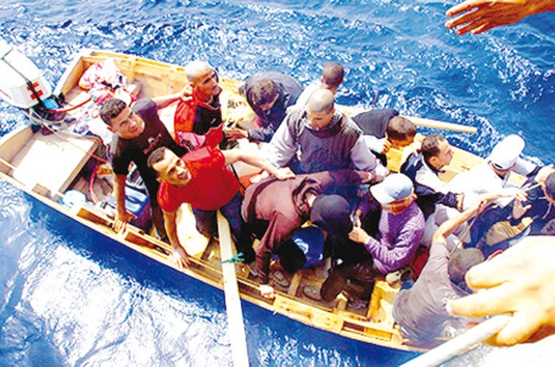 17 harragas interceptés