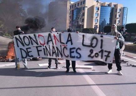 التحقيق مع أزيد من150 متظاهر بينهم قصر بعد احتجاجات بجاية