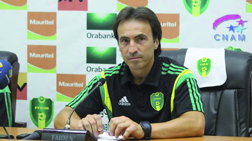 Martins fait appel à 23 joueurs dont 17 locaux