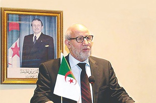 Qui siège au nom de la société civile '