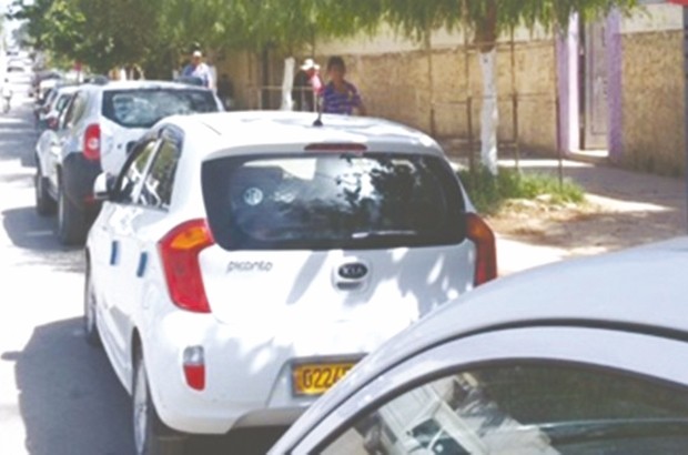 Les voyageurs font un détour par Rouiba