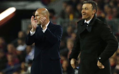 ريال مدريد وبرشلونة يدخلان صراع جديد على نجم الدوري الإنجليزي