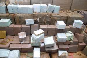 توقيف شخصين وحجز قنطار من الكيف في سيدي بلعباس