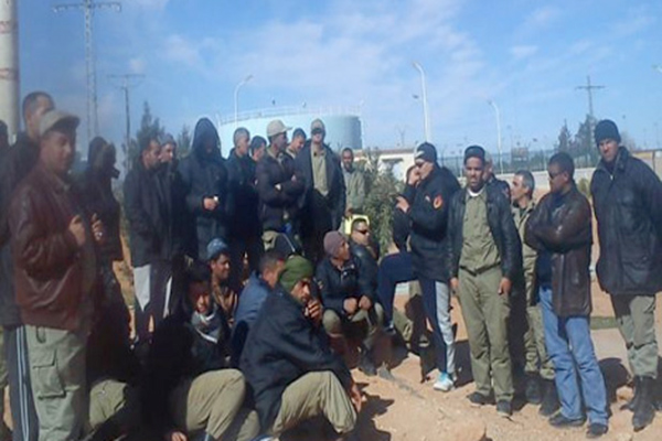 عمال الأمن الداخلي بسوناطراك إيليزي في اضراب عن الطعام