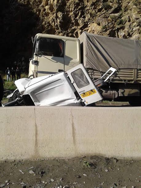 بالصور...حادث مرور خطير بولاية المدية