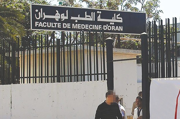 Grève, sit-in et blocage des examens