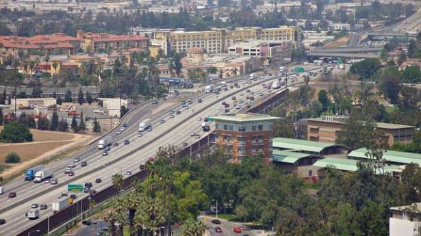 من يعيشون بالقرب من الطرق الرئيسية عرضة لهذا المرض