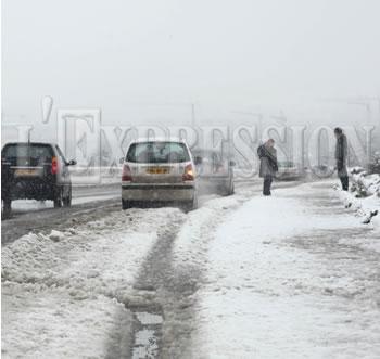Chutes de neige dans 15 wilayas