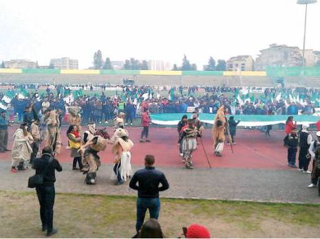 Ambiance festive à Tizi Ouzou