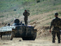 قوات الجيش تنجح في إحباط اجتماع طارئ لتنظيم القاعدة بإيعكوران.. القضاء على ما لا يقل عن 8 إرهابيين بالشريط الغابي بين تيزي وزو وبجاية