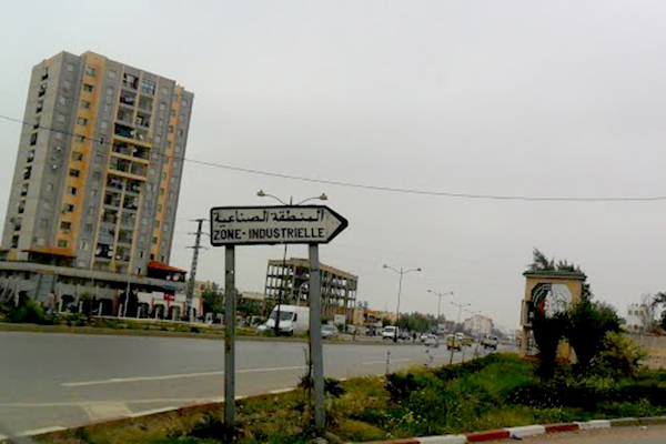 بطارية سيارات موصولة بأسلاك معدنية ترعب المواطنين بالبليدة