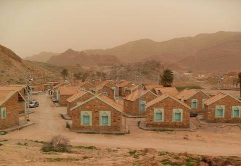 إقبال متزايد على حمام عين ورقة بالنعامة