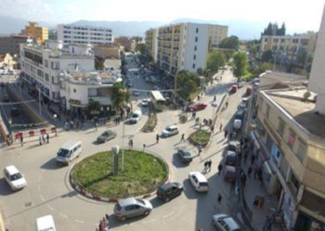 14 عاملا يهددون بالإنتحارالجماعي بتيزي وزو