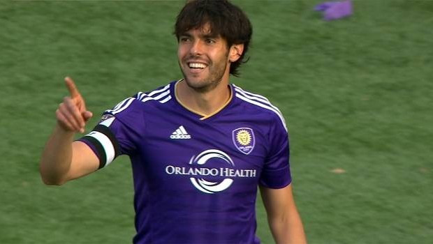 Kaka n'écarte pas une pige au Mexique