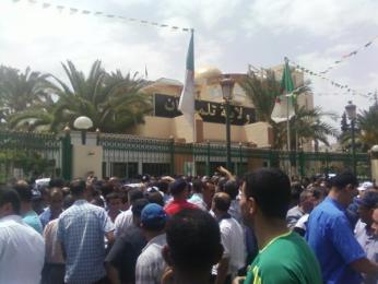 سكان أحياء بلدية شتوان في تلمسان يطالبون بشبكة الغاز الطبيعي