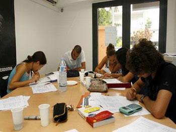 La grève succède au mauvais temps