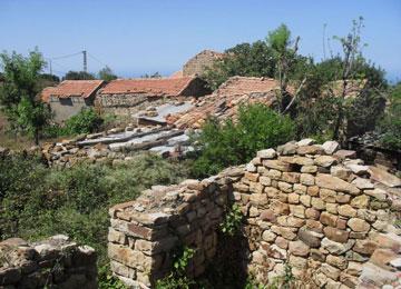 سكان قرية لعزيب يستصرخون سلطات بلدية حربيل بسطيف