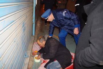 أمن ولاية الجلفة يتذكر الأشخاص بدون مأوى