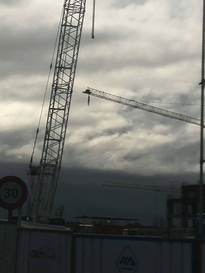 انتحار شخص قرب المركز التجاري في باب الزوار بالعاصمة