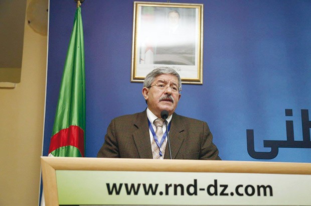 Ahmed Ouyahia ironise sur 