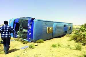 قتيل و23 جريحا في انقلاب حافلة ببجاية