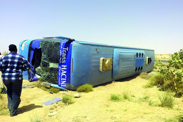 قتيل و23 جريحا في انقلاب حافلة ببجاية