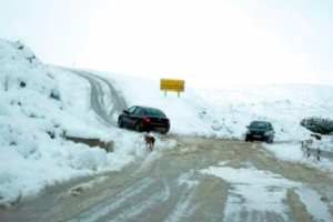 شلل في الحركة المرورية ومناطق معزولة بالشلف