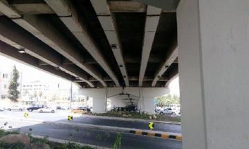 اهتراء الجسر يعزل منطقة الشهايرية وبلدية وادي الأبطال بغليزان