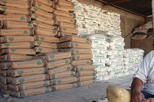 المجمع الصناعي يعجز عن تزويد ايليزي بحصتها من الإسمنت