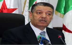 بوضياف يحقق في فضيحة قوارب مستشفى معسكر