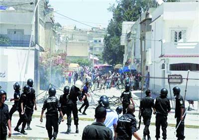 La Tunisie sous couvre-feu