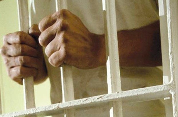 Prison ferme pour un escroc