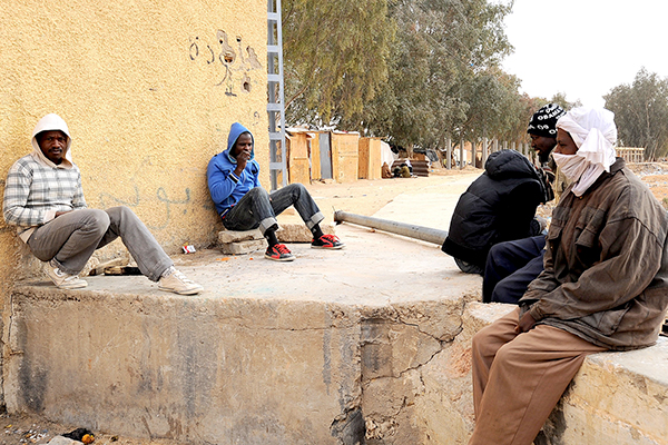 موارد محدودة وبطالة متفشية في دوار الماء بالوادي