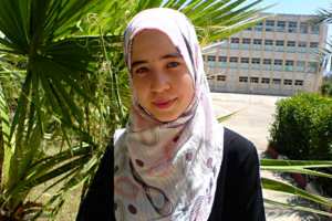 ميلة تكرم القارئة عائشة نويشي