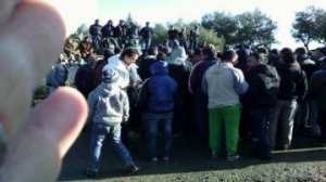 سكان مداشر الهاشمية بالبويرة يعترضون موكب الوالي