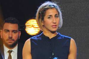 سعيدة جدا بهذا التكريم