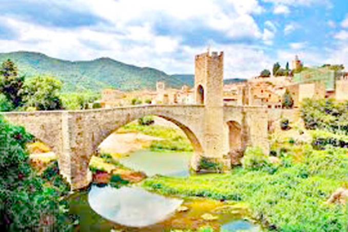 وهران تقرأ تاريخ الأندلس