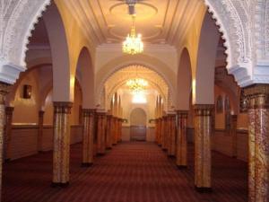 قالوا عن مستغانم....في مستغانم الكثير من الزوايا