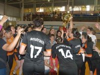 Coupe d'Algérie de handball (Dames) : le GS Pétroliers conserve le titre en s'imposant face au HBC Gdyel (31-28) et conserve son trophée
